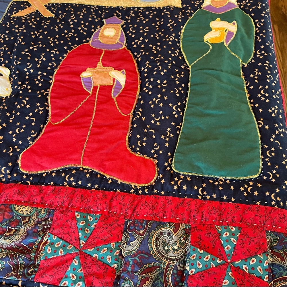 Handmade Nativity Scene Quilt Throw Christmas Holiday Decor Cotton Multicolor - Picture 8 of 12